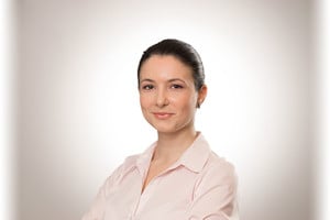 Alina Paun - Consultant Qualians